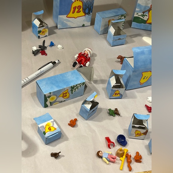 Playmobil calendar - Picture 11 of 12